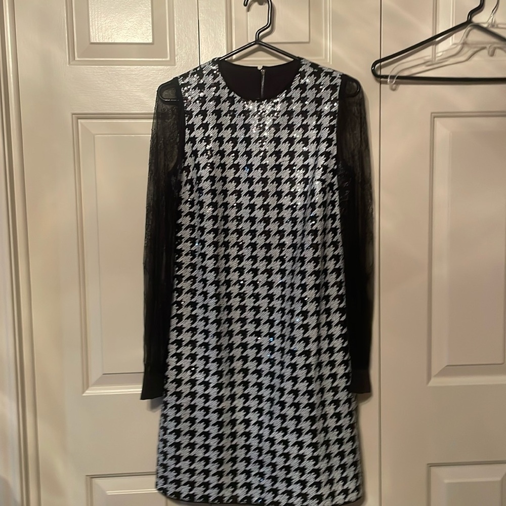 BURRYCO black and whitete sequin dress